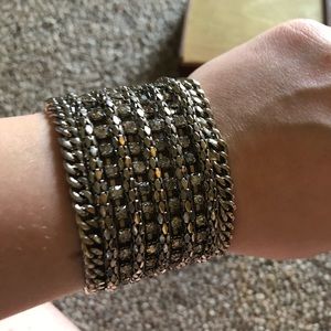 Magnetic clasp bracelet cuff